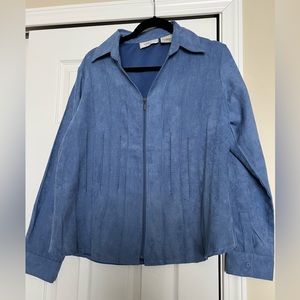 NWOT Lemon Grass soft Blue  faux suede zip jacket. Size L.